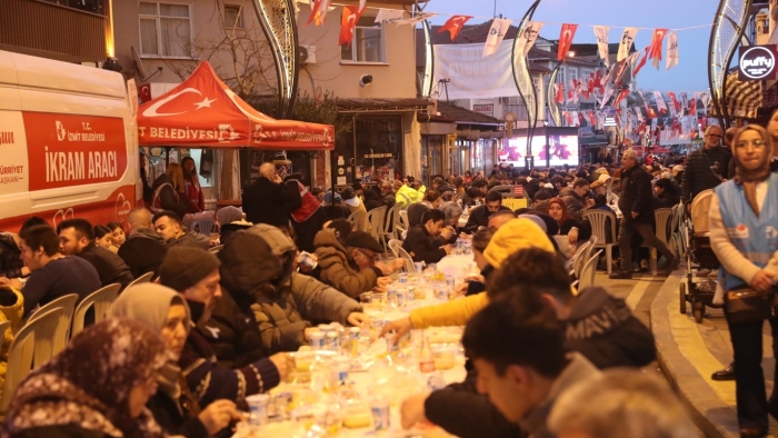Başkan Hürriyet Kuruçeşme'de Halk İftarına Katıldı